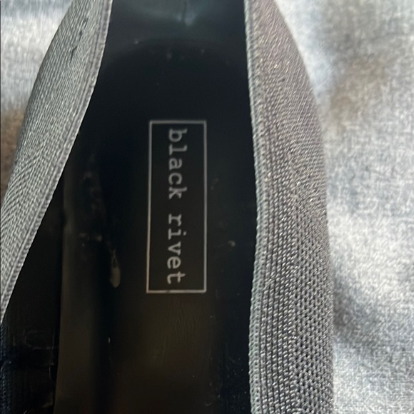 Black Rivet Black Loafers - Picture 5 of 6